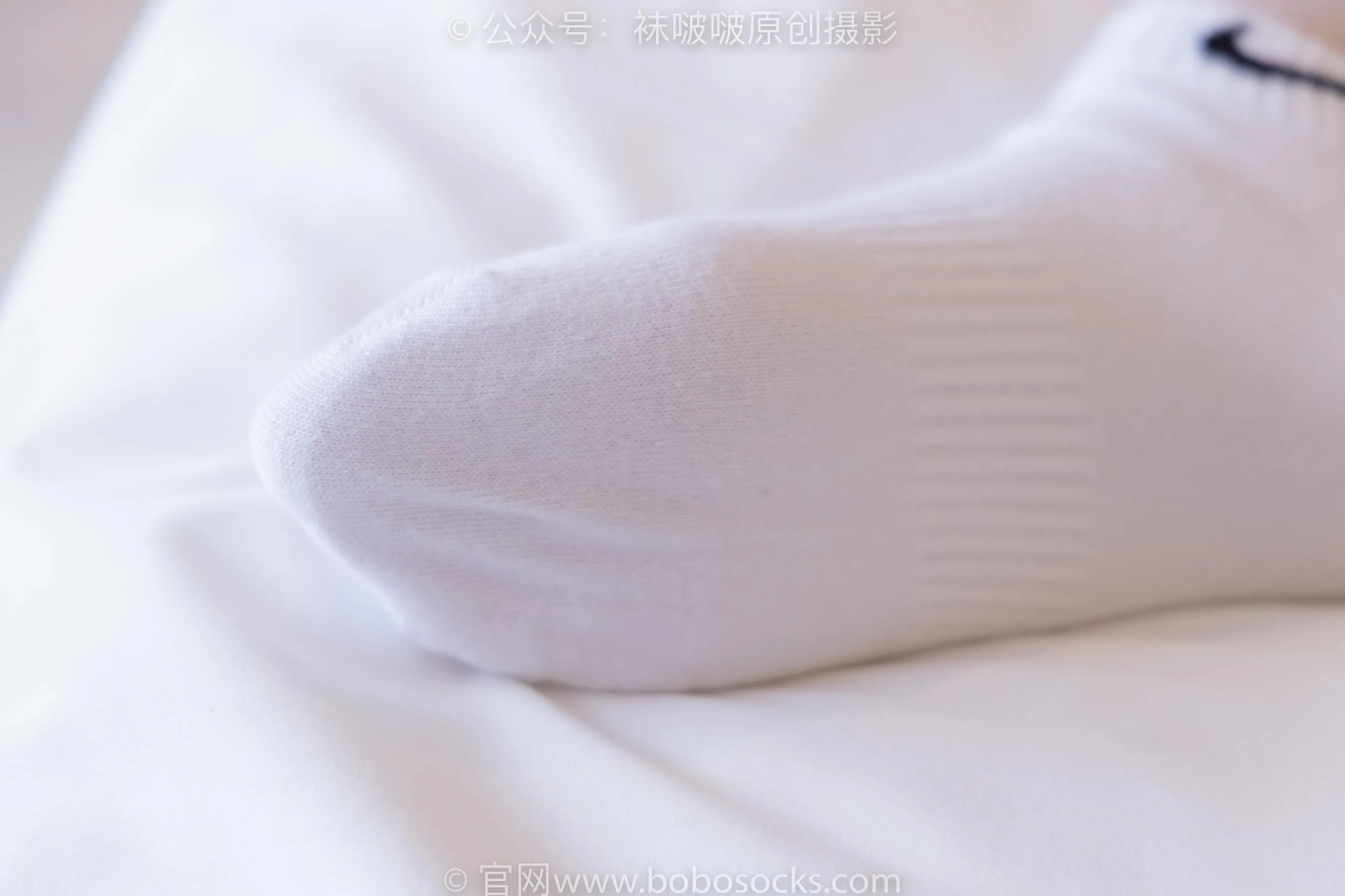 [BoBoSocks袜啵啵]NO.226 小甜豆-运动鞋、白棉袜、白丝 [87P]插图